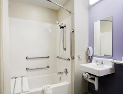 Microtel Inn & Suites By Wyndham Garland/Dallas Quarto foto